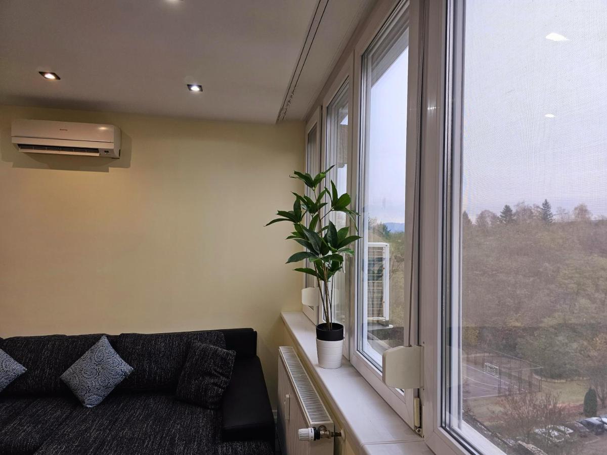 Appartamento Urban Loft Salgótarján Esterno foto
