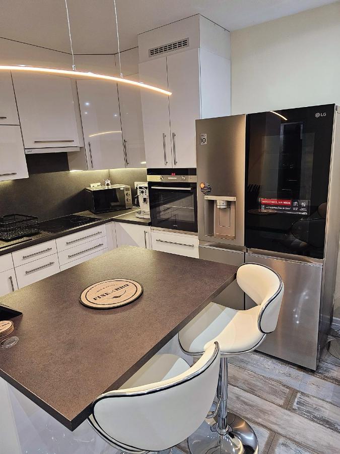 Appartamento Urban Loft Salgótarján Esterno foto